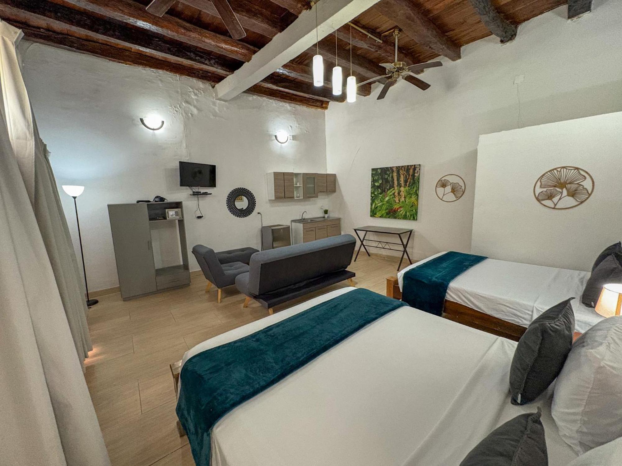 Hotel At The Park Cartagena