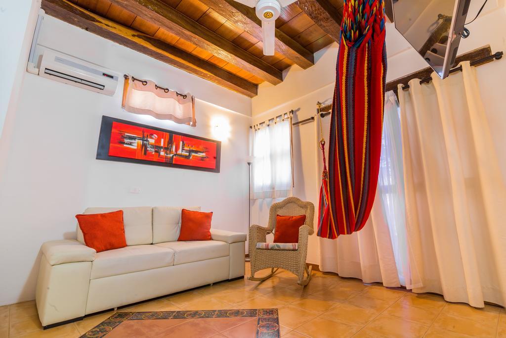 Hotel 3 Banderas