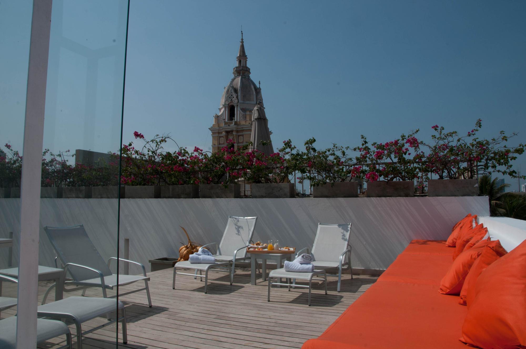 Hotel Delirio