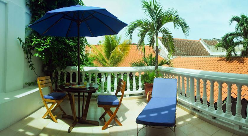 Hotel 3 Banderas 3*