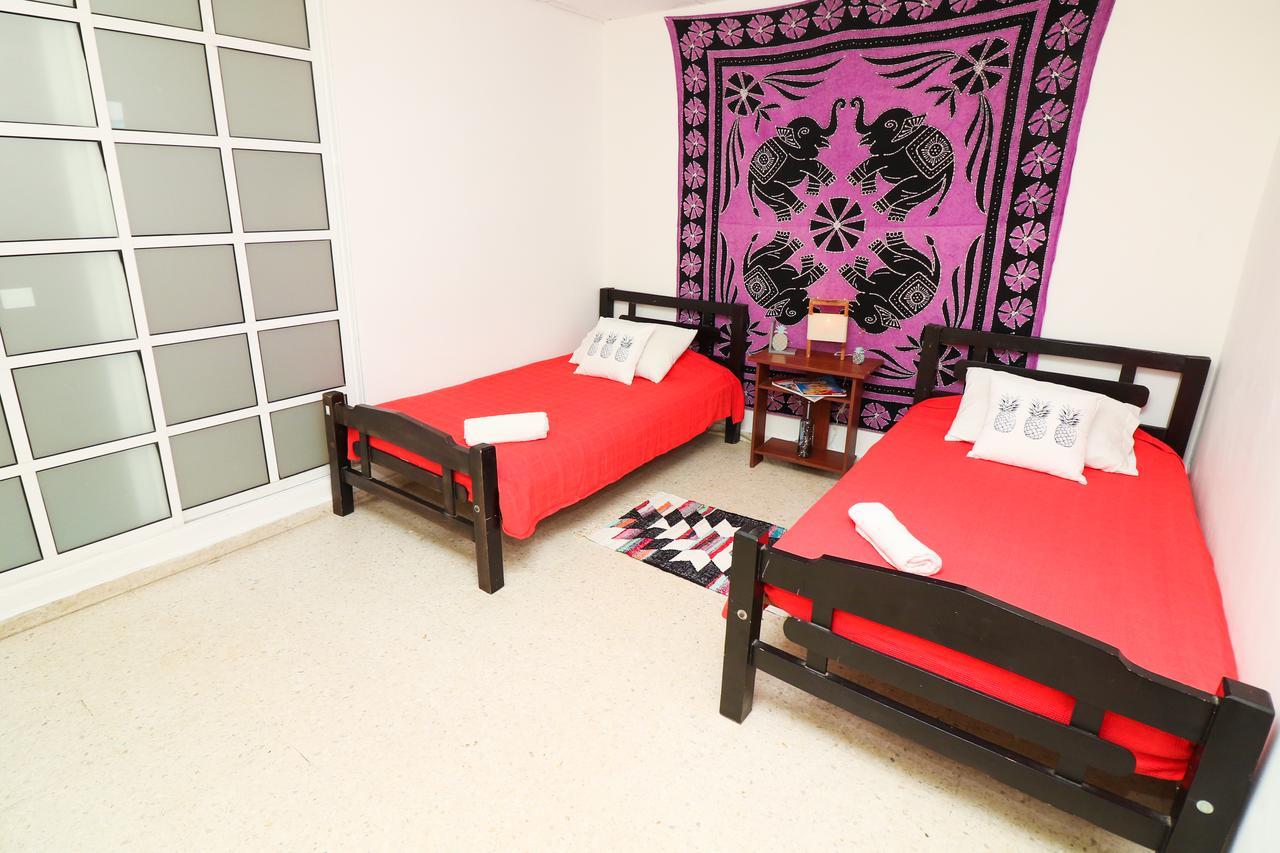 Hostel Mystic House *