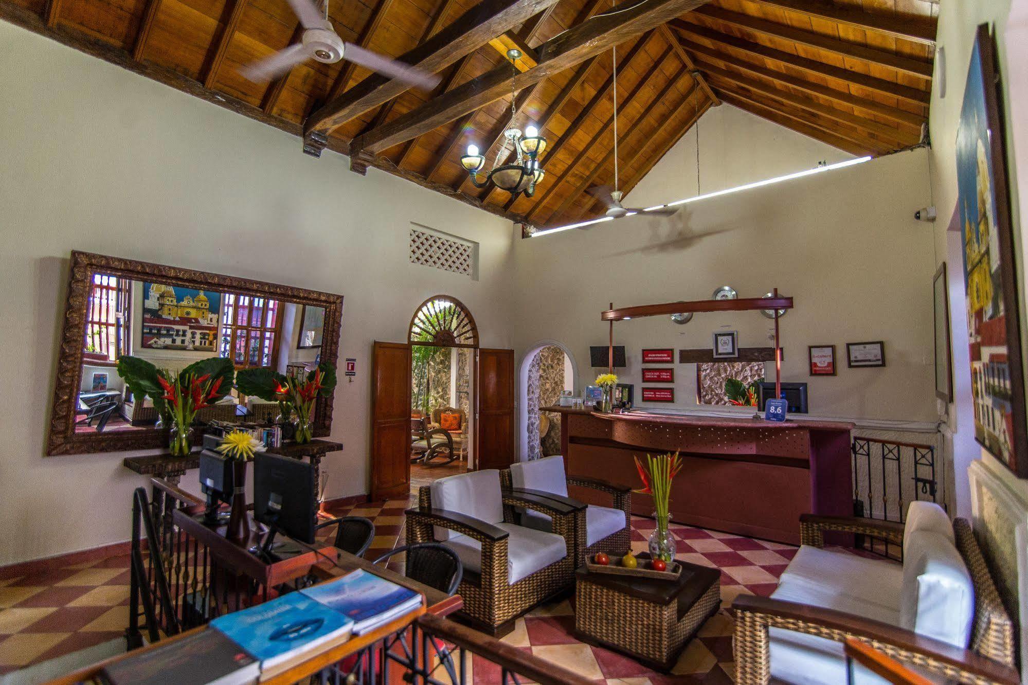 3 Banderas Hotel