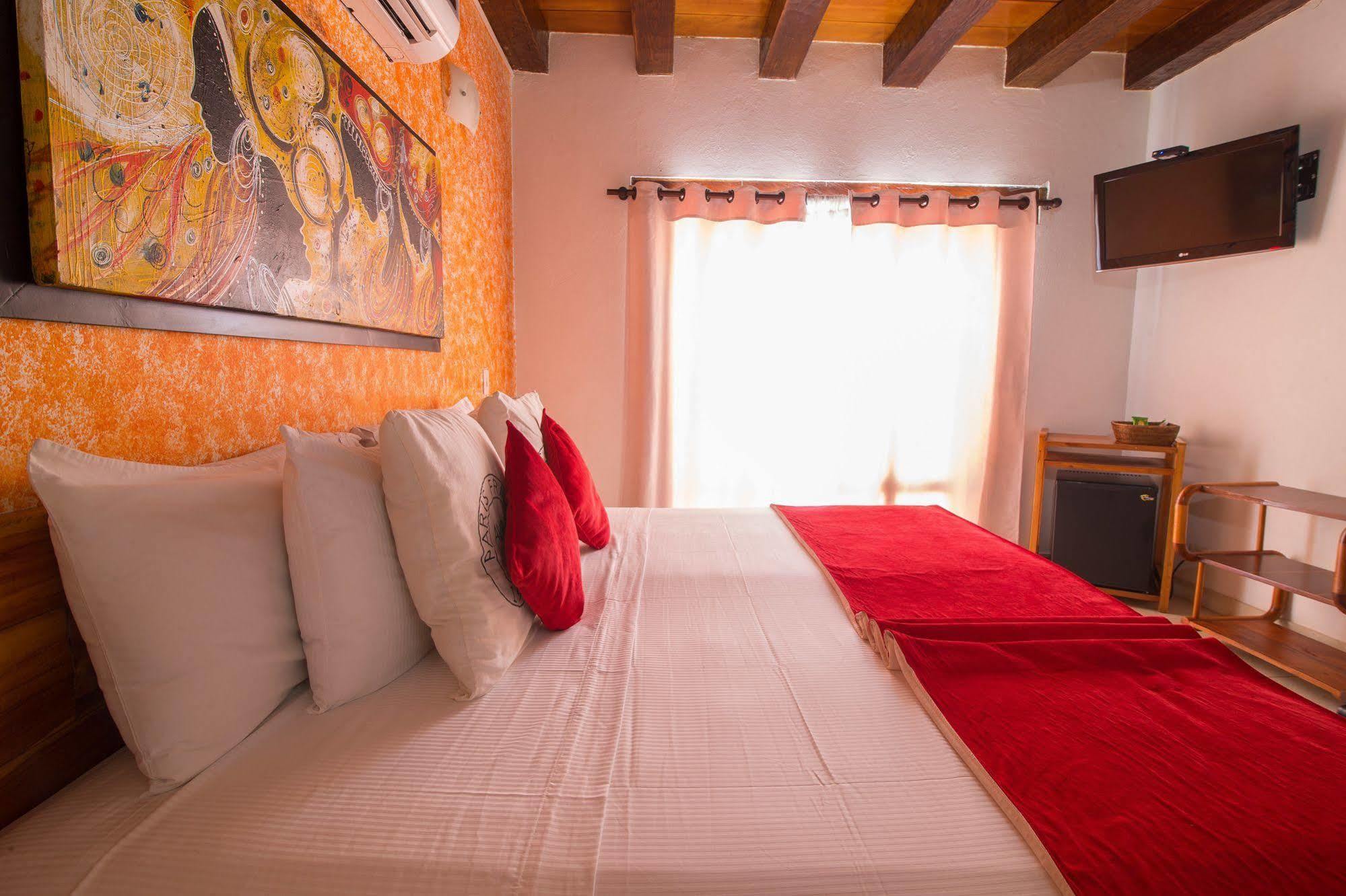 3 Banderas Hotel 3*