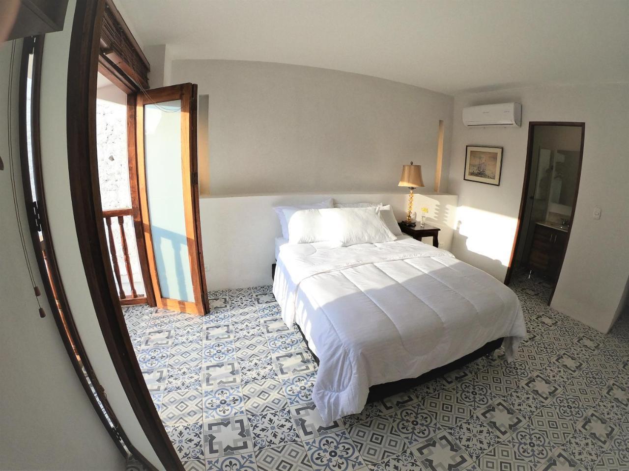Columbus House Bed & Breakfast 2*