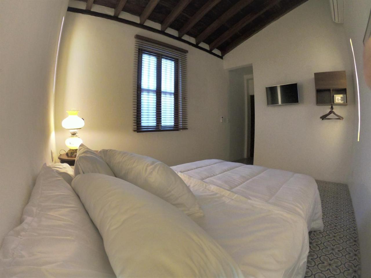 Columbus House Bed & Breakfast 2*