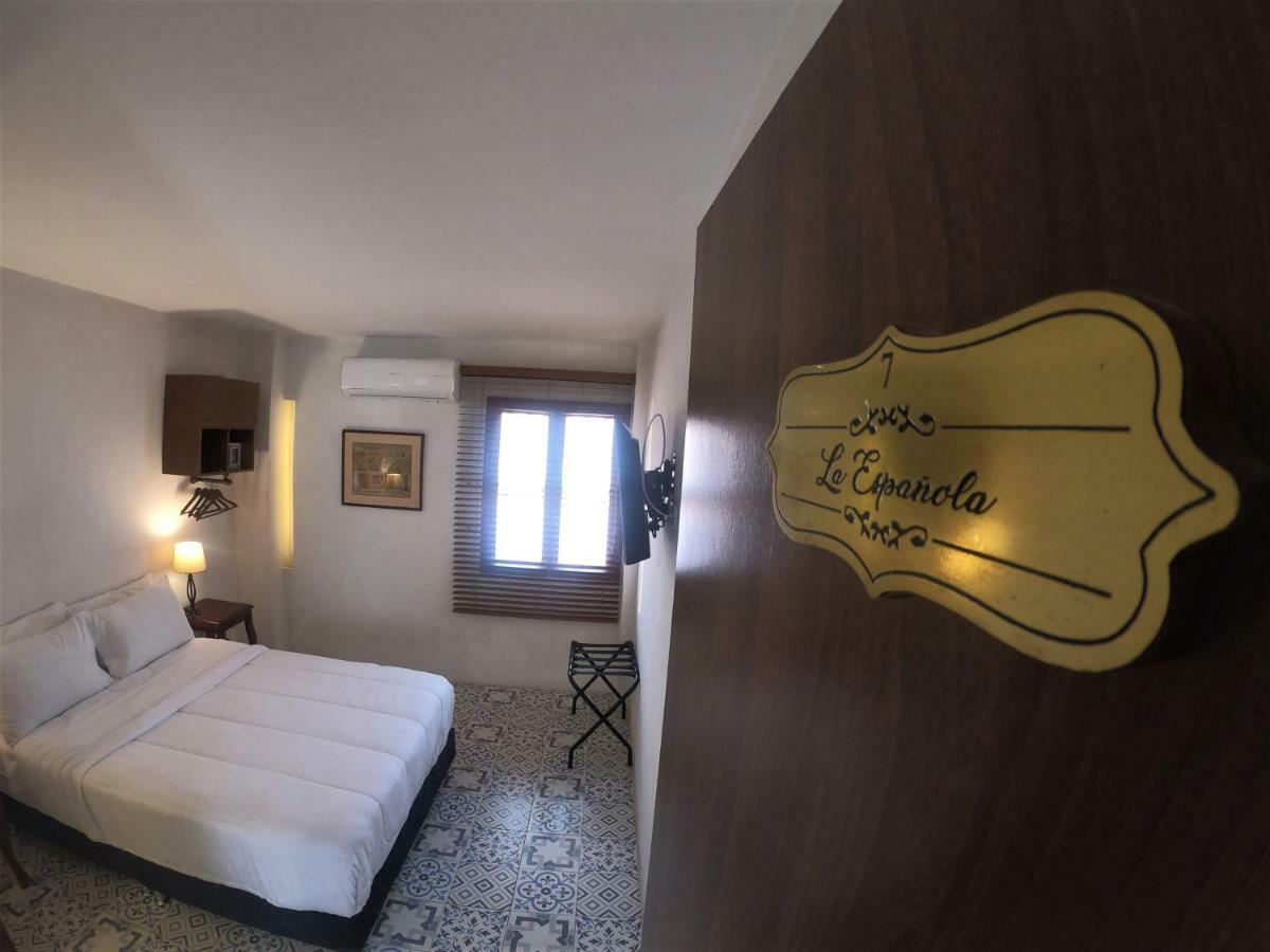 Columbus House 2*