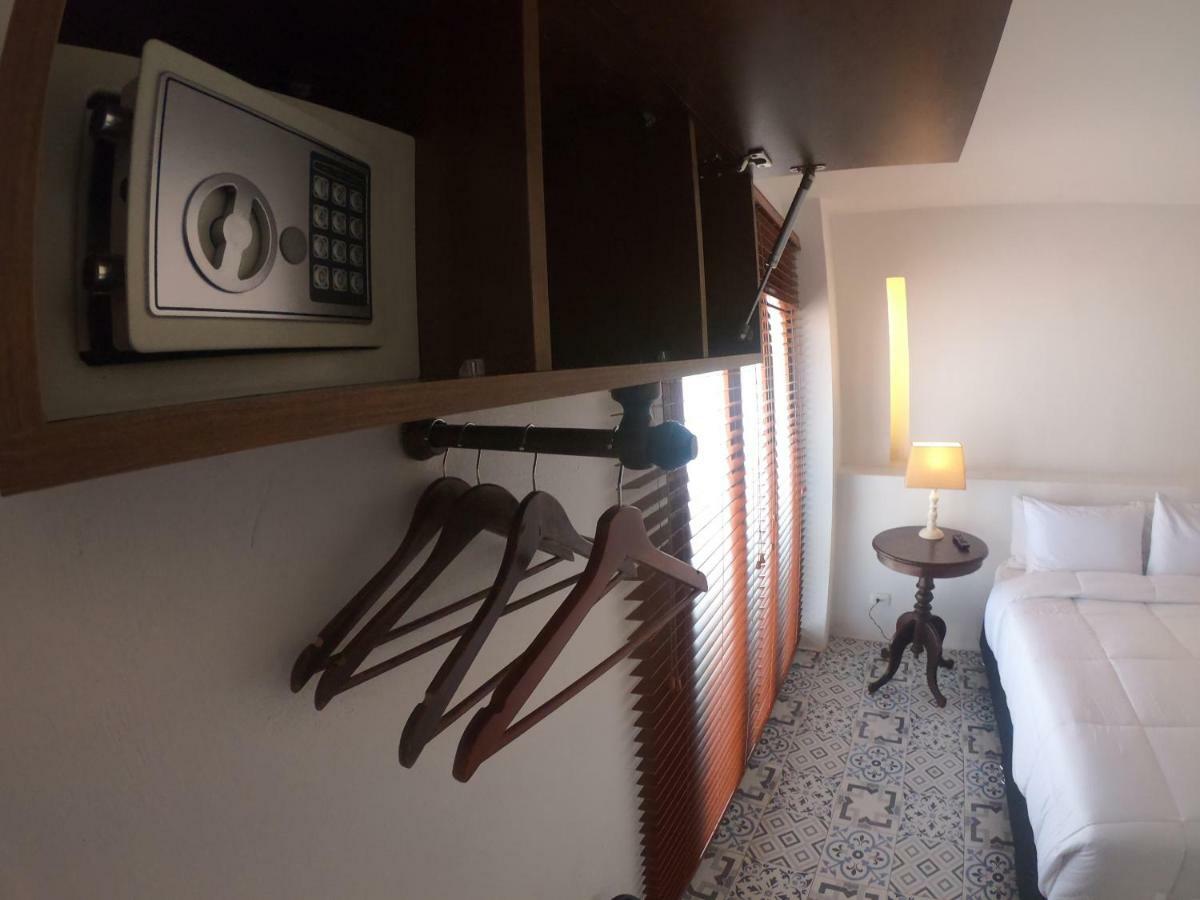 Bed & Breakfast Columbus House 2*