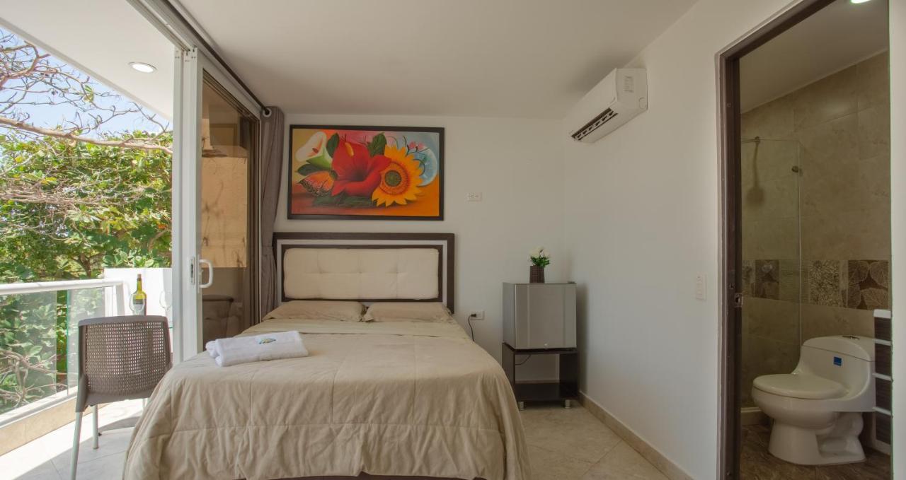 Hollywood Aparthotel