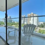Moderno Y Amplio Apartamento Cerca A La Playa!
