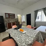 Centrico Y Confortable Apto Casa Dona Yola 5