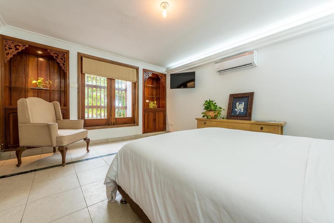 Casa Porto - Luxury 5 Bedroom Beachfront In Bocagrande By Huespedia Villa Cartagena