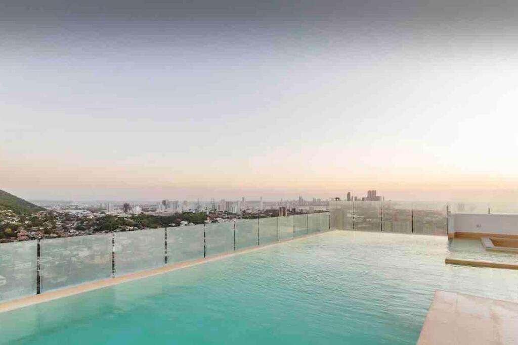 Apartment Moderno Y Amplio Cerca A La Playa! *
