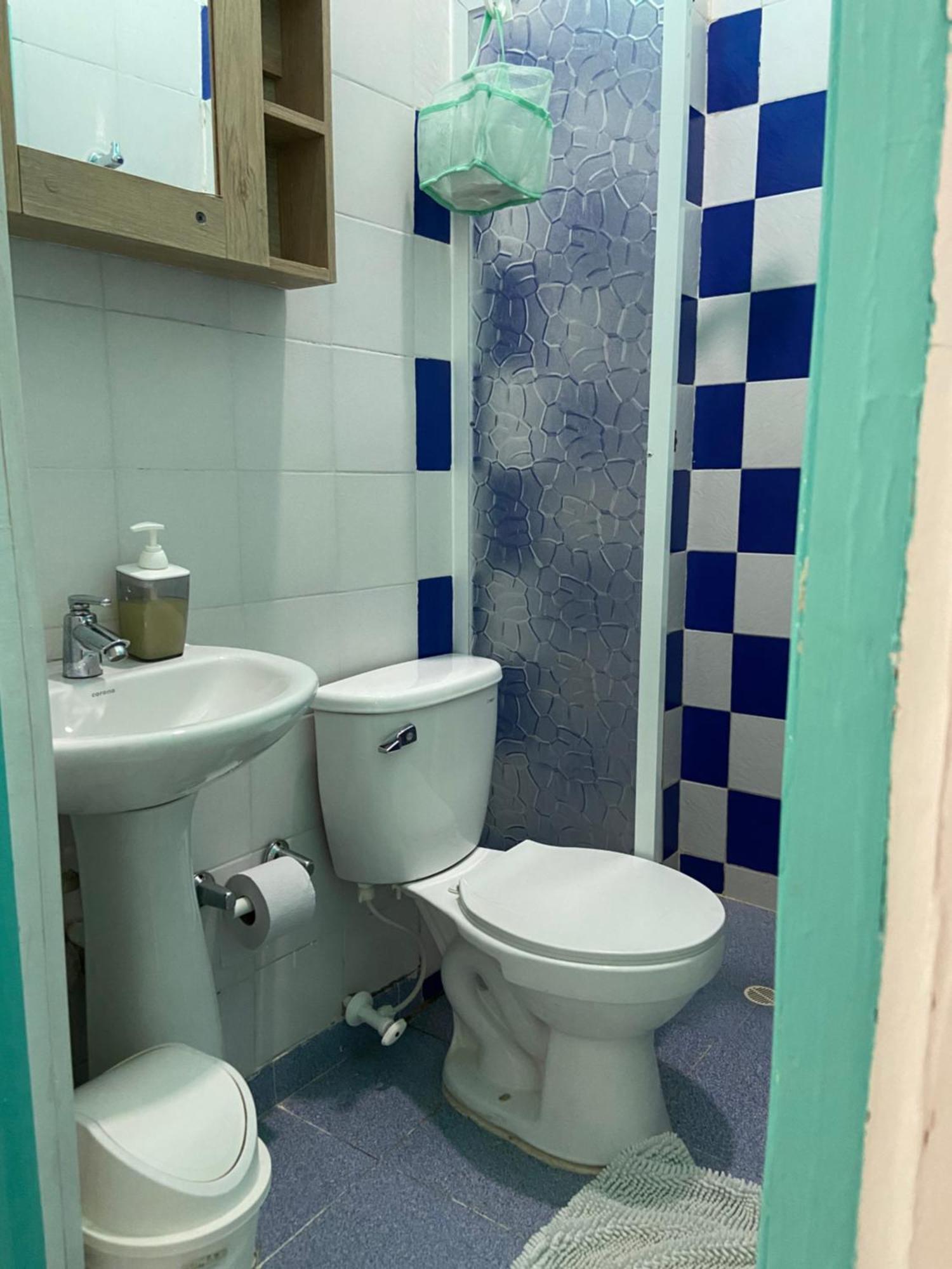 El Barrio Hostal Albergue *