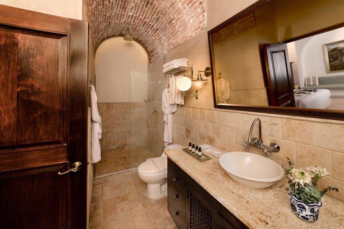 Hotel Boutique Casa Del Arzobispado 5*