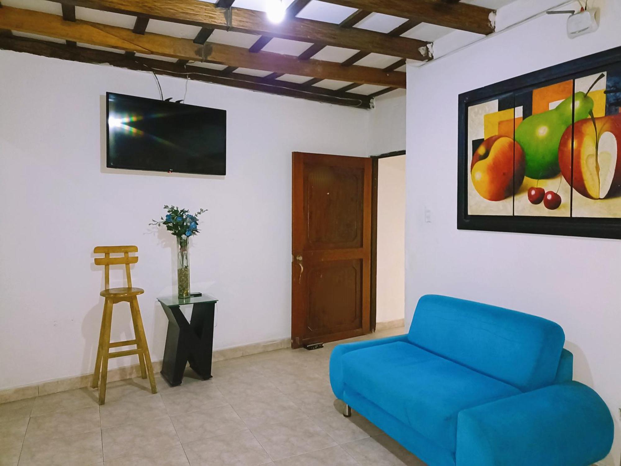 Guest house New Iguana House *