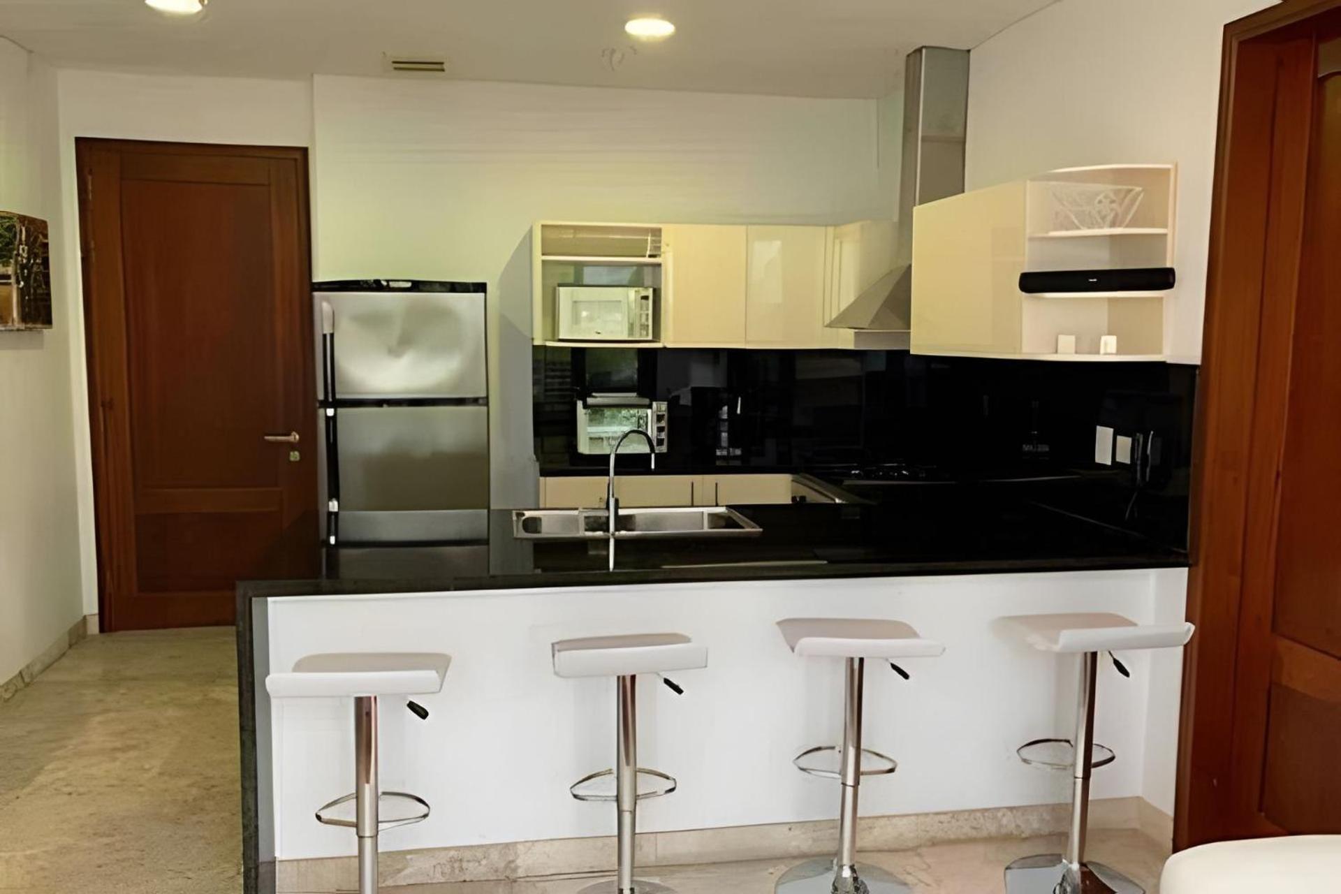212 Walled Magical Apartment *