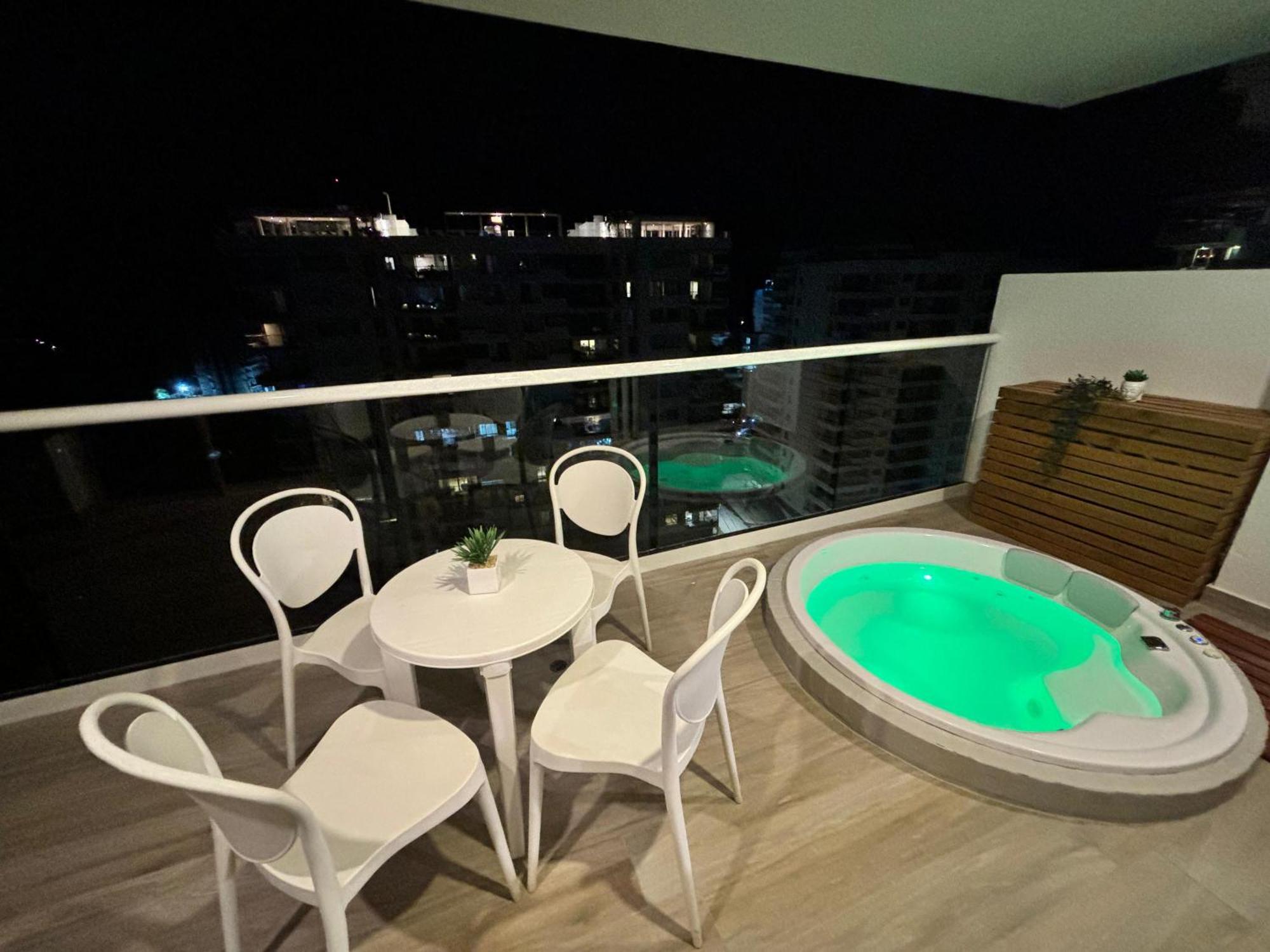 Apartment Dominiqueplayaazul Apto De Lujo Con Jacuzzi Privado En Balcon *