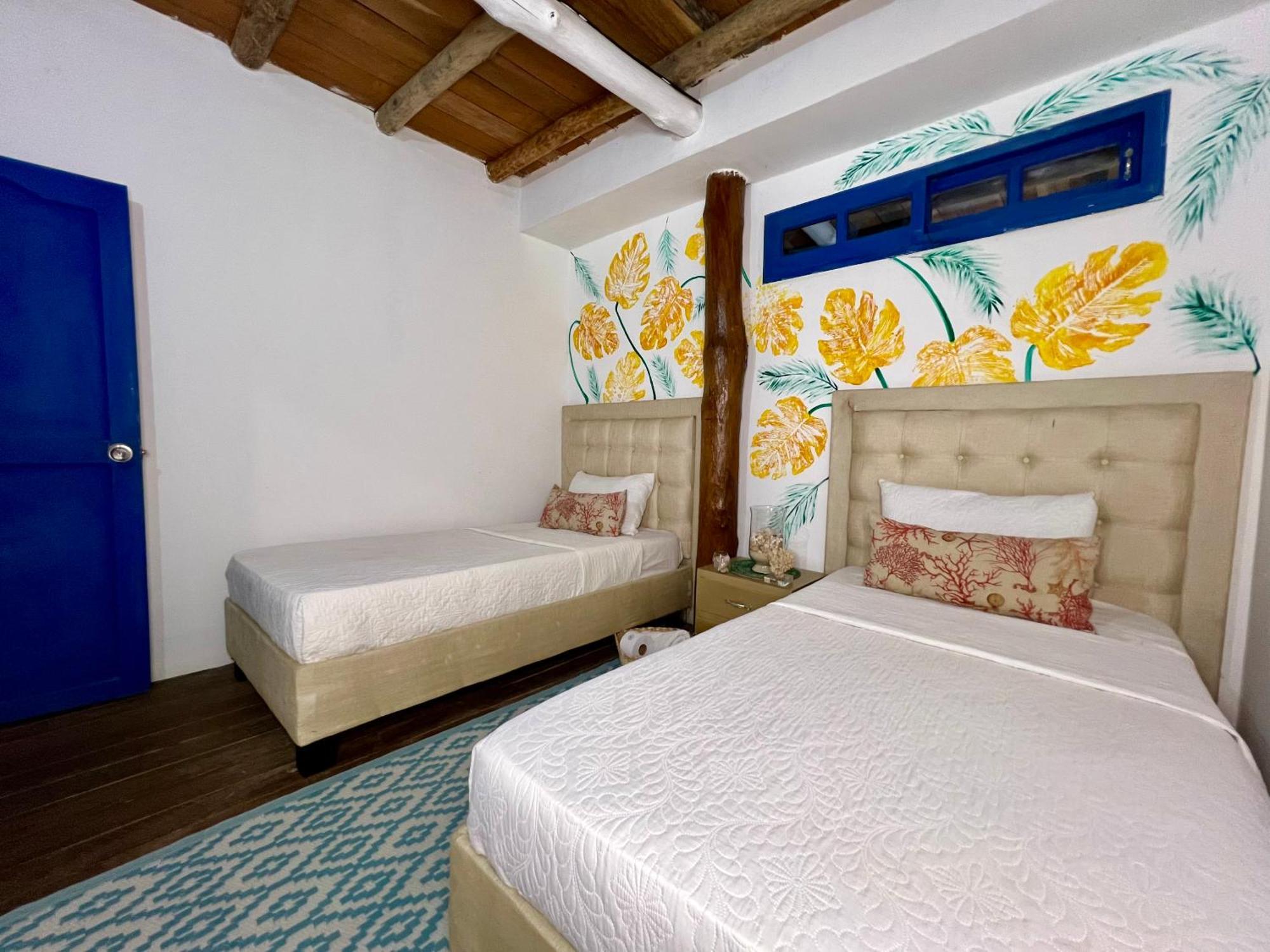 Mira Mira Hostel Cartagena