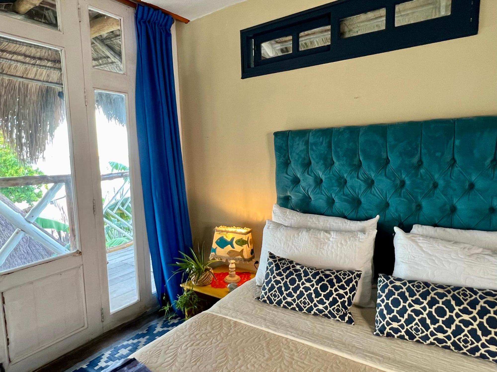 Mira Mira Hostel