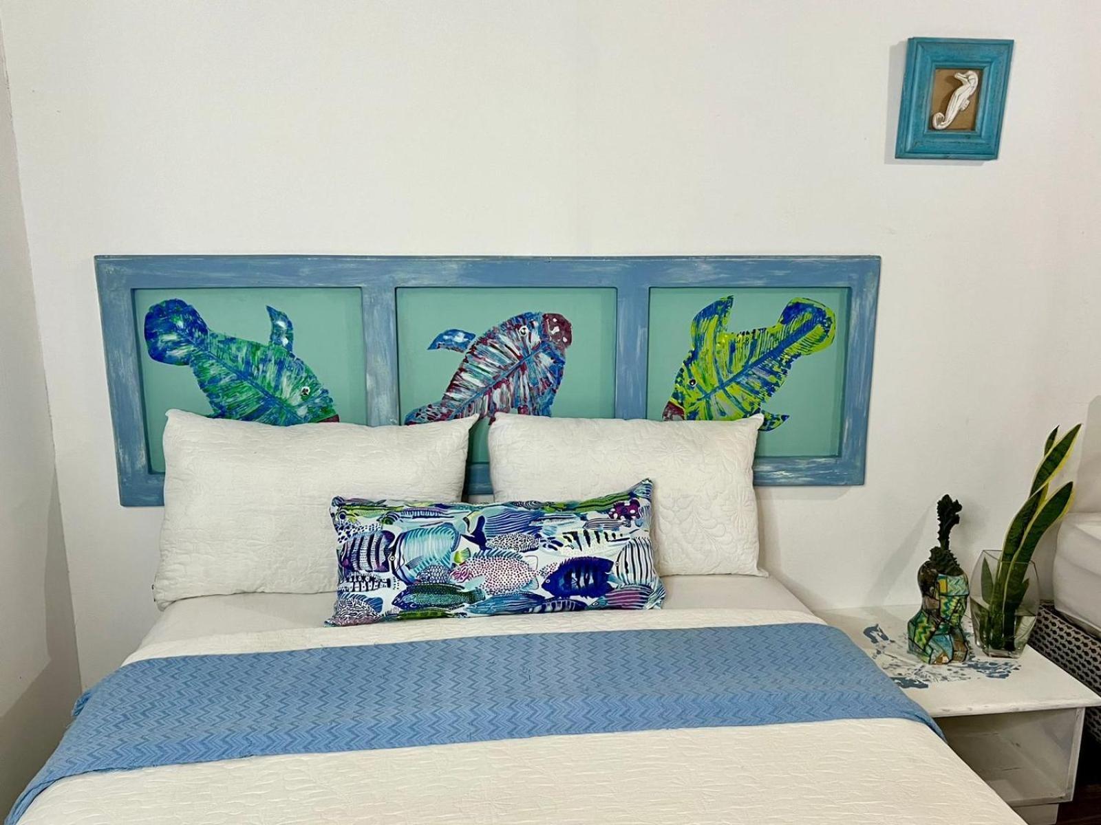 Mira Mira Hostel *