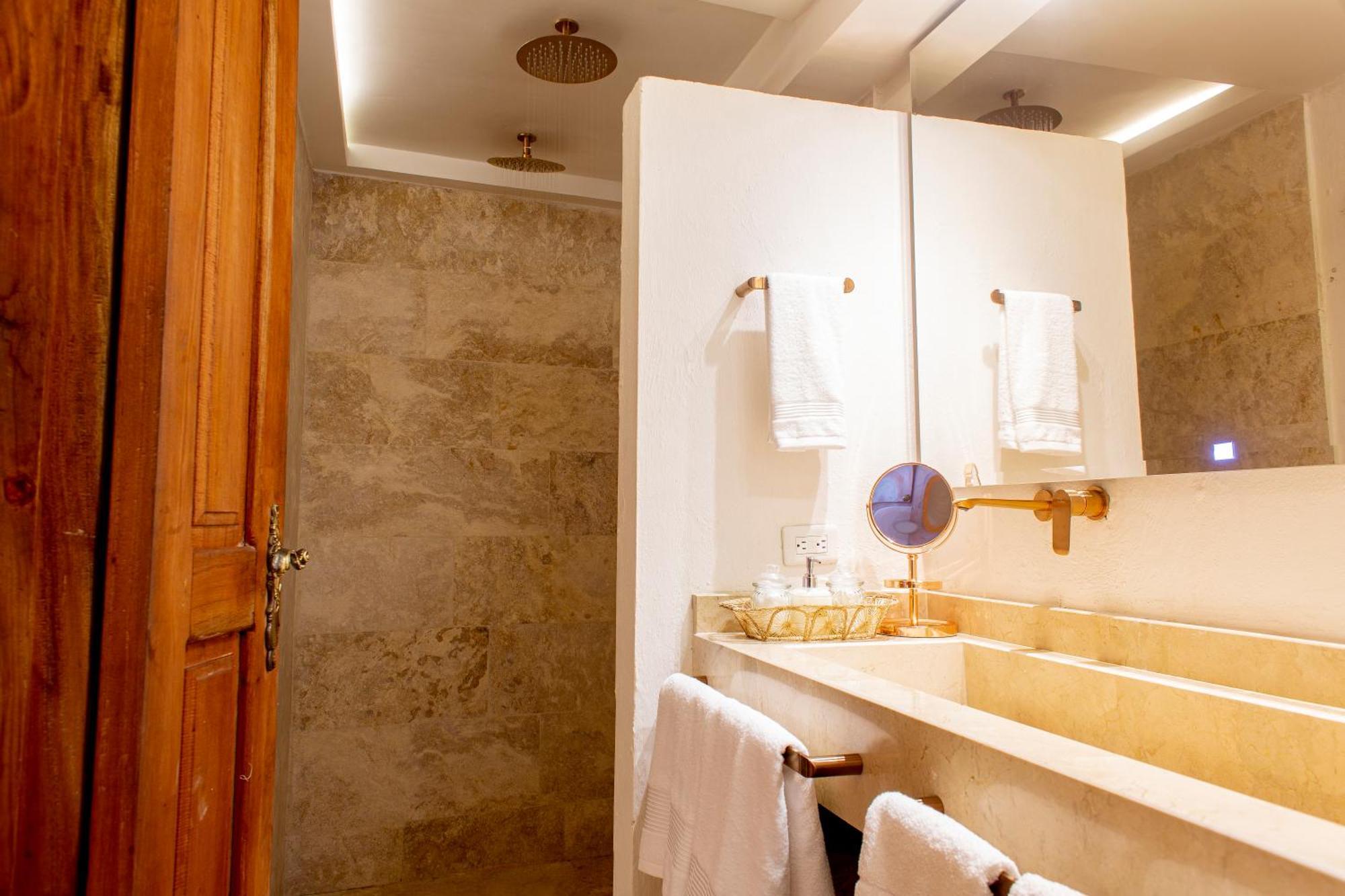 Palmas De Alba Boutique Hotel
