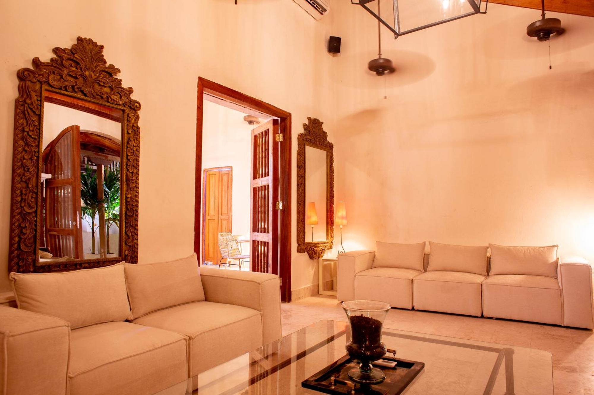 Palmas De Alba Boutique Hotel