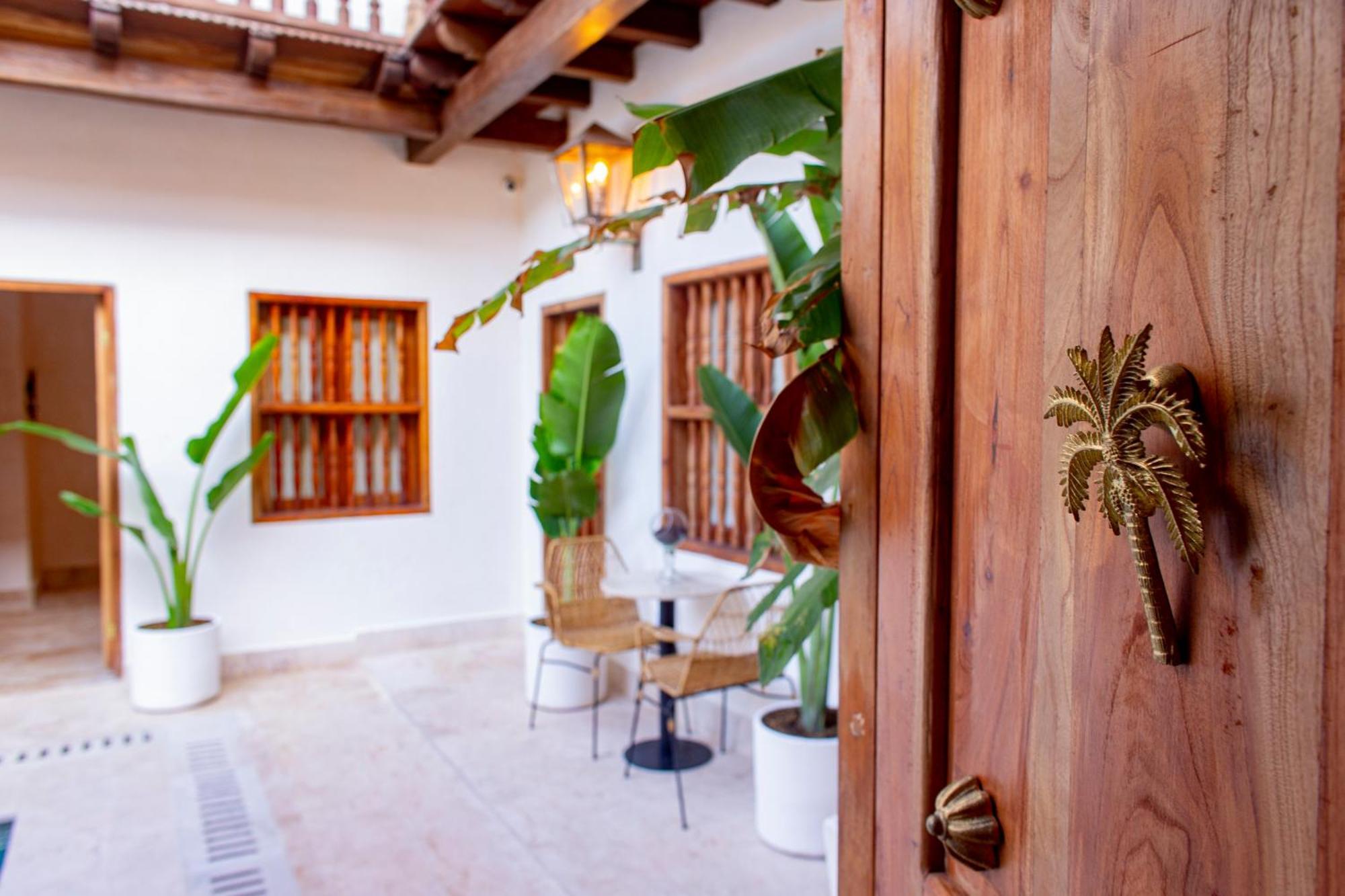Palmas De Alba Boutique