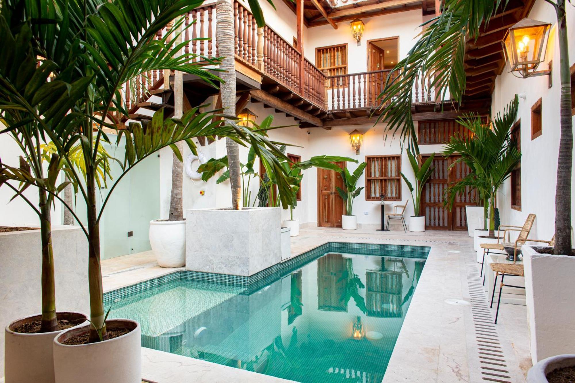 Palmas De Alba Boutique