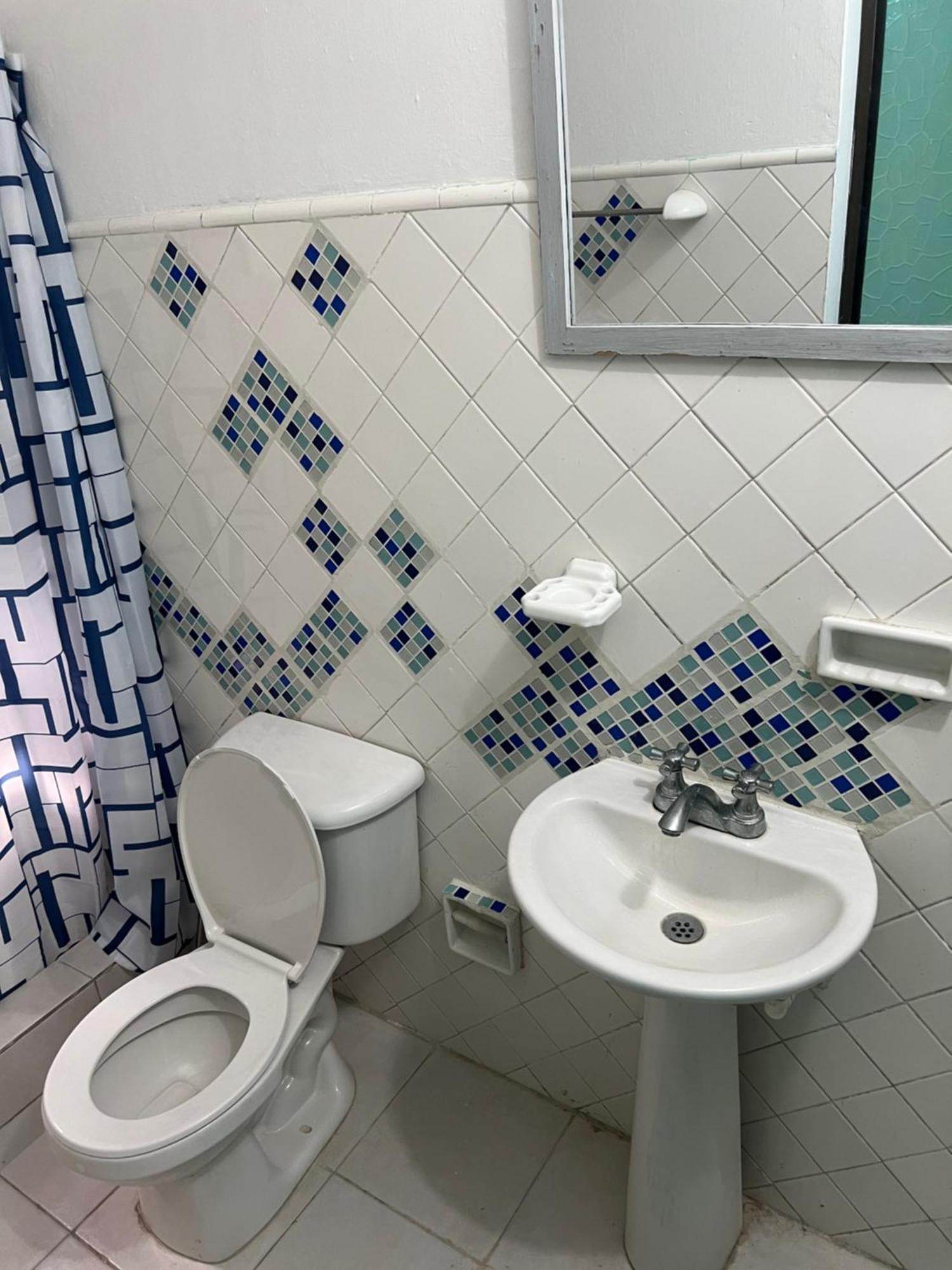 Airport House Homestay